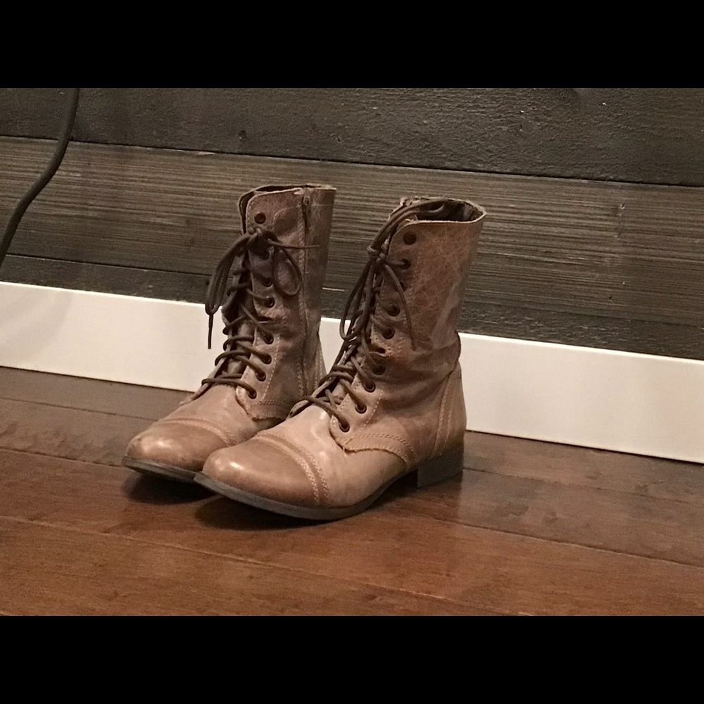 Steve Madden Boots
